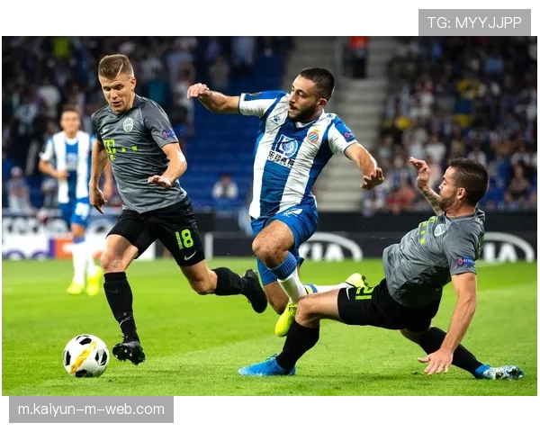 费伦茨瓦罗斯阵地战控场占优 但反击防守落位速度偏慢